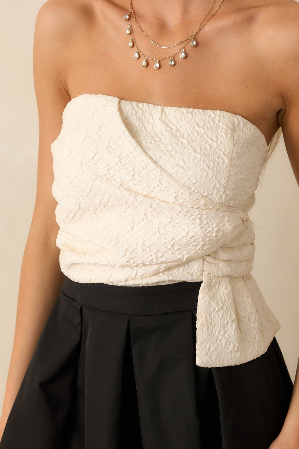 Black Tie Beauty Black & Ivory Strapless Midi Dress