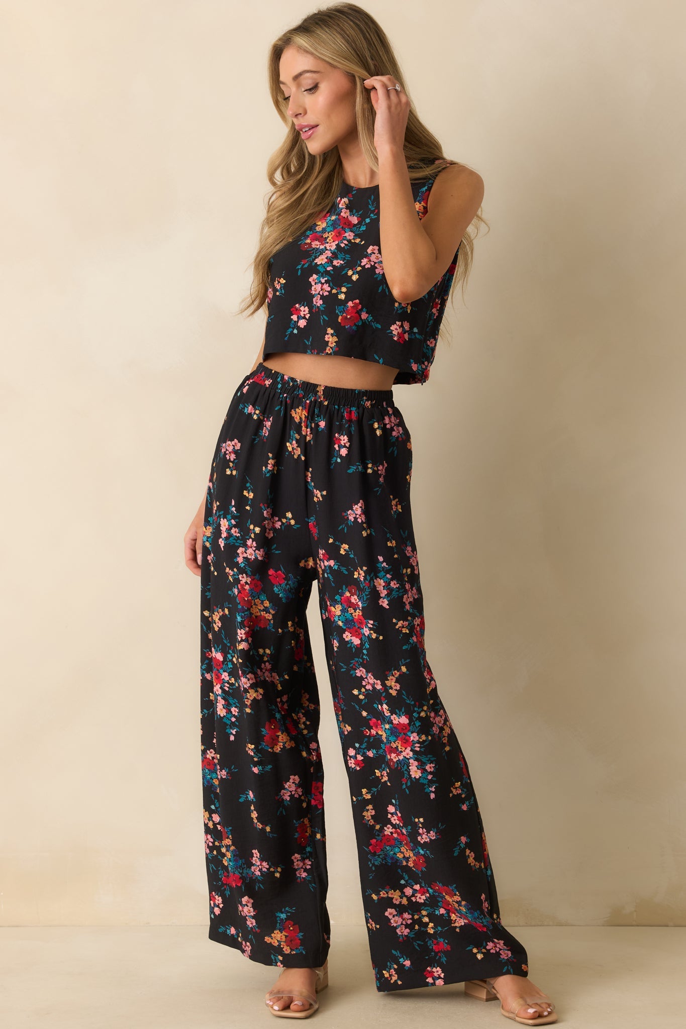 Roam and Bloom Black Multi Floral Print Crop Top